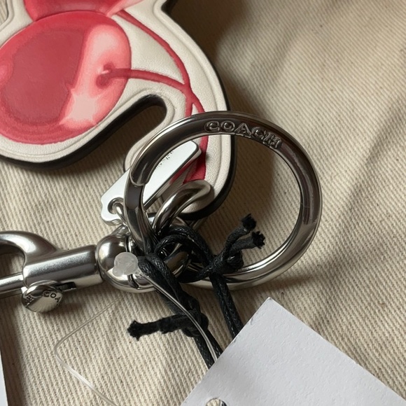 ๐ COACH COACHTOPIA CHERRY BAG CHARM ๐ - Picture 10 of 16